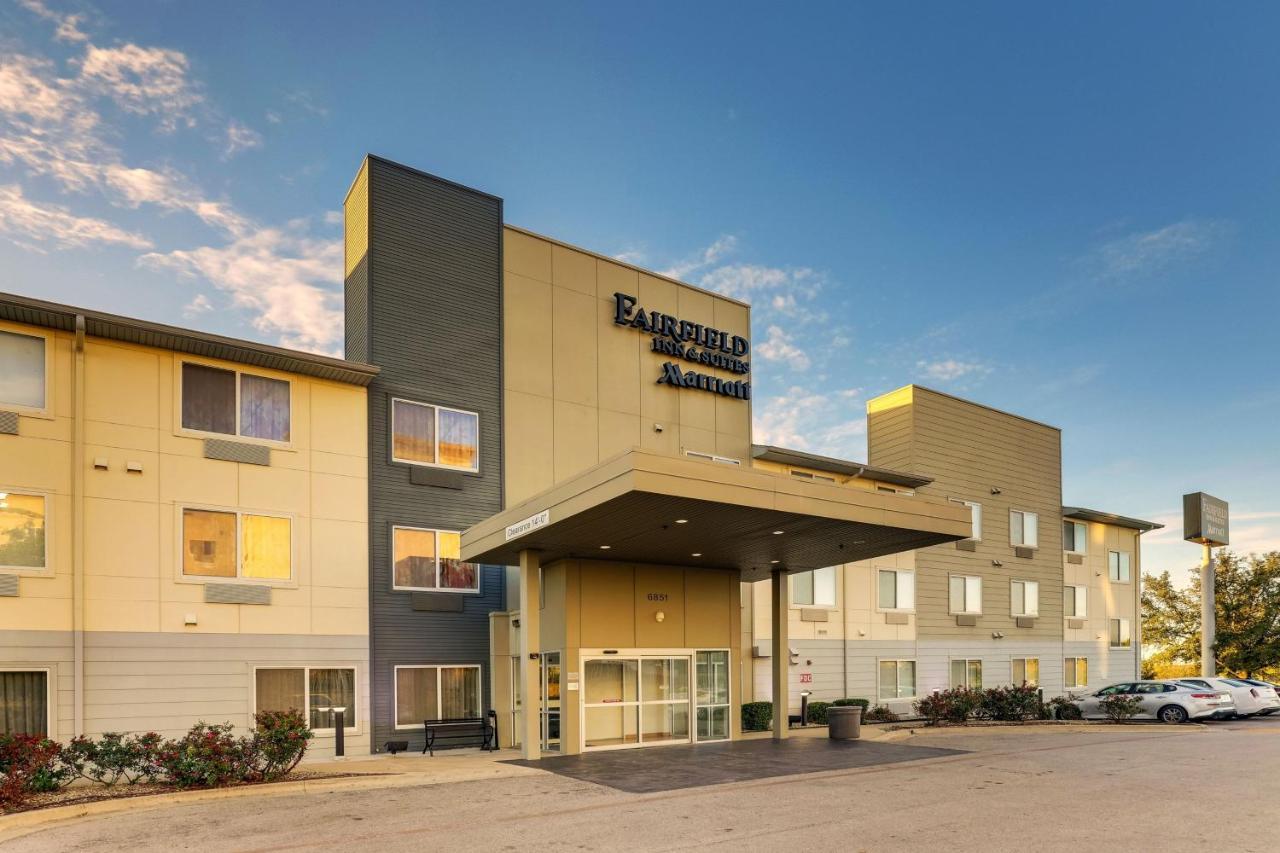 Fairfield Inn & Suites By Marriott Fort Worth I-30 West Near Nas Jrb Exterior photo