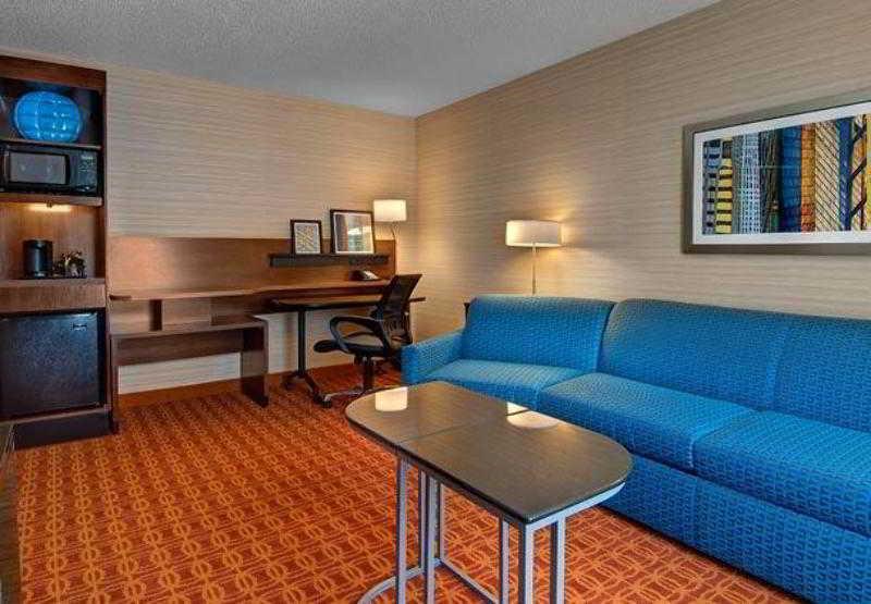 Fairfield Inn & Suites By Marriott Fort Worth I-30 West Near Nas Jrb Room photo